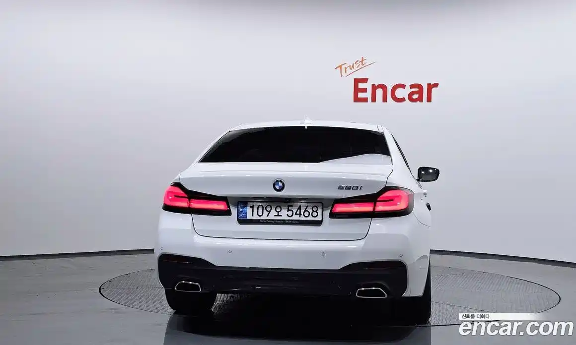 BMW 5-Series 2023 2.0 Автомат в Москве № 210939, фото 13