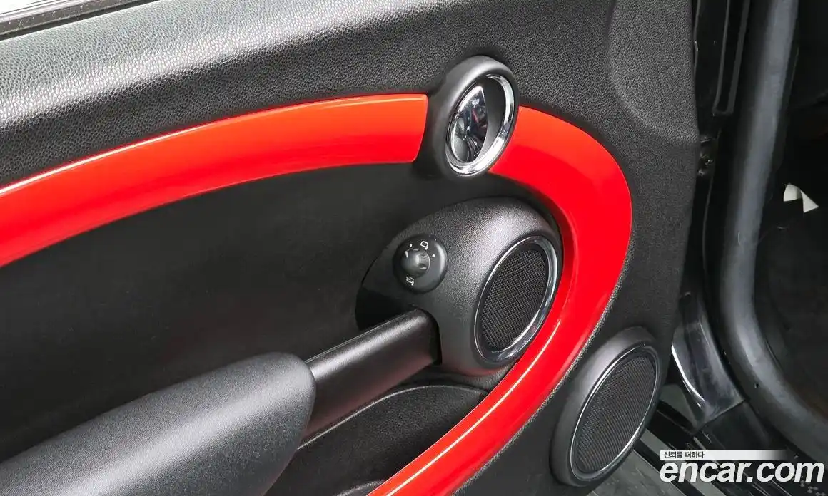 Mini Coupe 2013 1.6 Автомат в Москве № 211149, фото 17