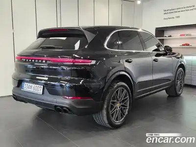 Porsche Cayenne 2024 3.0 Автомат в Москве № 211329, миниатюра 2