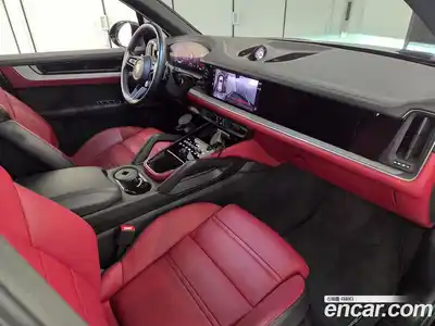 Porsche Cayenne 2024 3.0 Автомат в Москве № 211329, миниатюра 9