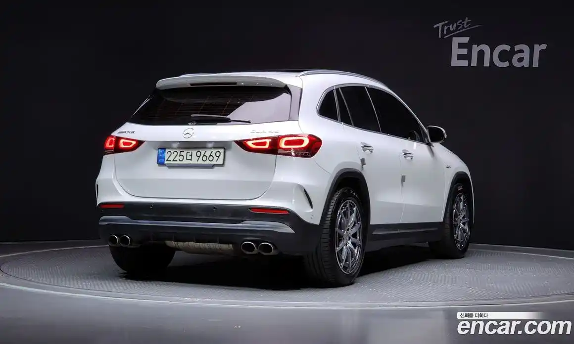 Mercedes-Benz GLA-Class 2021 2.0 Автомат в Москве № 212061, фото 6