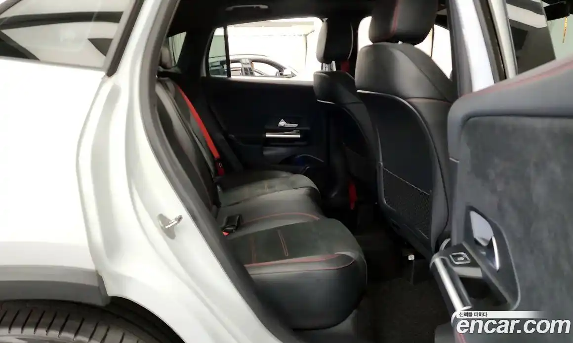 Mercedes-Benz GLA-Class 2021 2.0 Автомат в Москве № 212061, фото 10