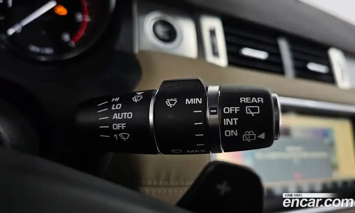 Land Rover Range-Rover Evoque 2017 2.0 Автомат в Москве № 213367, фото 4