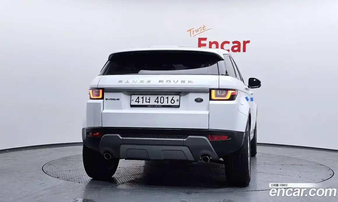 Land Rover Range-Rover Evoque 2017 2.0 Автомат в Москве № 213367, фото 7