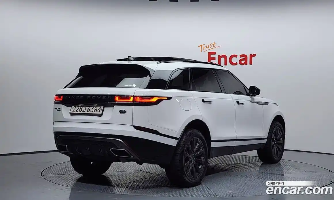 Land Rover Range-Rover Velar 2019 3.0 Автомат в Москве № 213638, фото 14