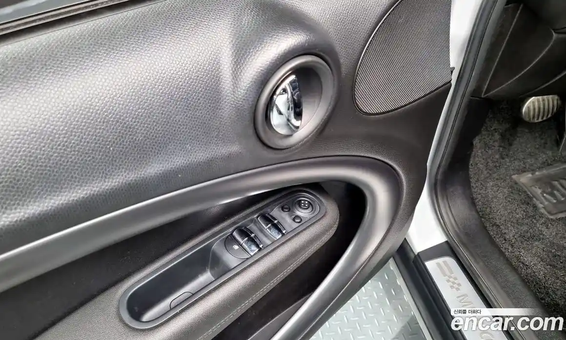 Mini Countryman 2015 2.0 Автомат в Москве № 214316, фото 15