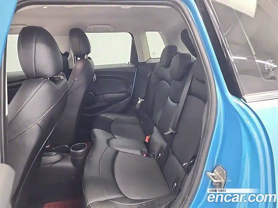 Mini Cooper 2015 1.5 Автомат в Москве № 214436, фото 14