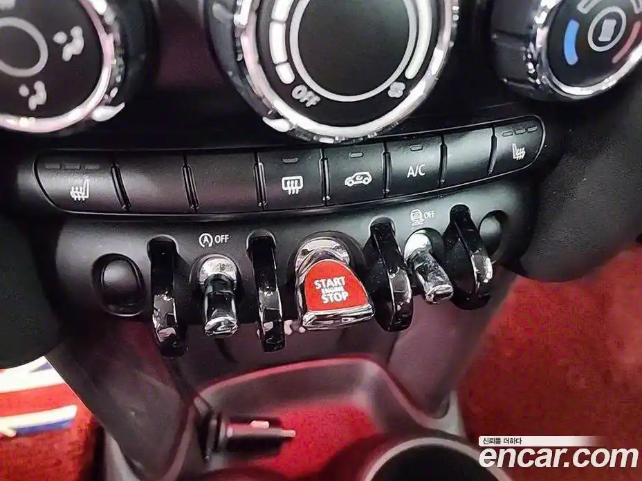 Mini Cooper 2015 1.5 Автомат в Москве № 214436, фото 15