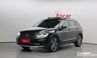 Volkswagen Tiguan 2023 2.0 Автомат в Москве № 214960, миниатюра 11