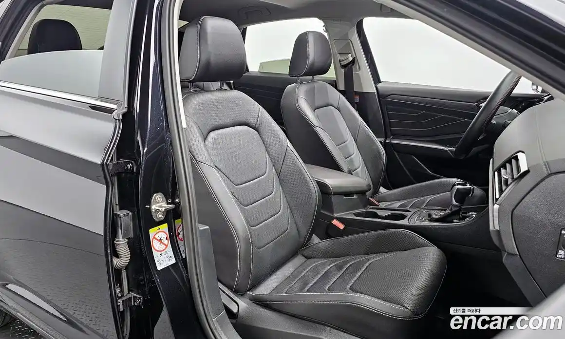 Volkswagen Jetta 2023 1.5 Автомат в Москве № 215019, фото 6