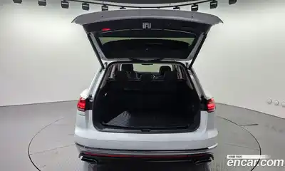 Volkswagen Touareg 2021 3.0 Автомат в Москве № 215263, миниатюра 8