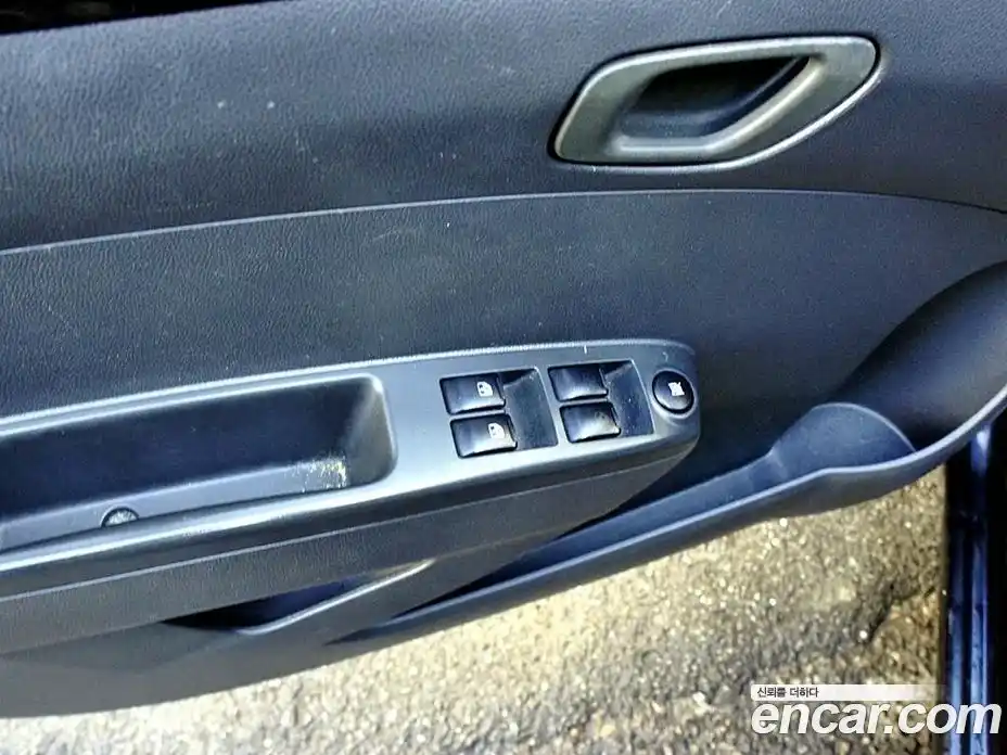 Chevrolet Spark 2012 1.0 Автомат в Москве № 219120, фото 14