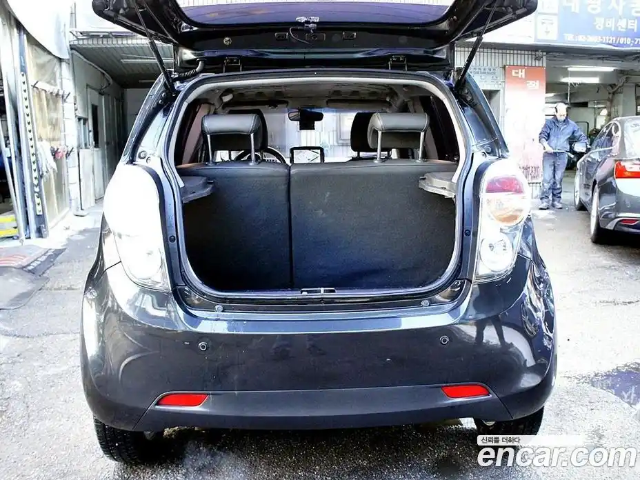 Chevrolet Spark 2012 1.0 Автомат в Москве № 219120, фото 18