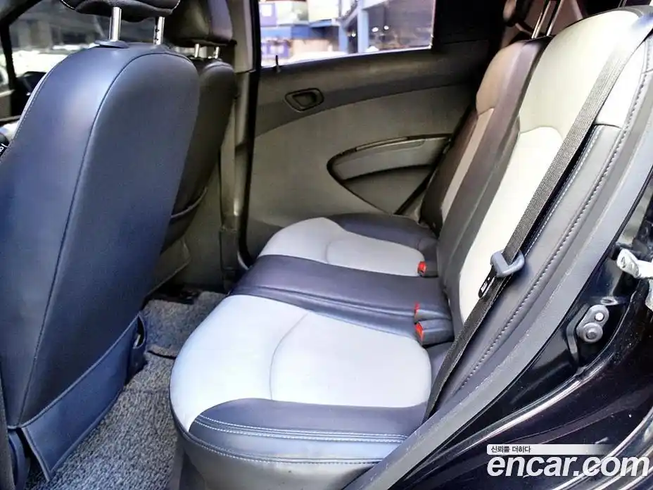 Chevrolet Spark 2012 1.0 Автомат в Москве № 219120, фото 6