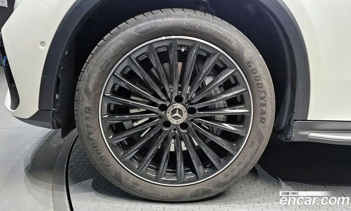 Mercedes-Benz GLC-Class 2023 2.0 Автомат в Москве № 220680, фото 10