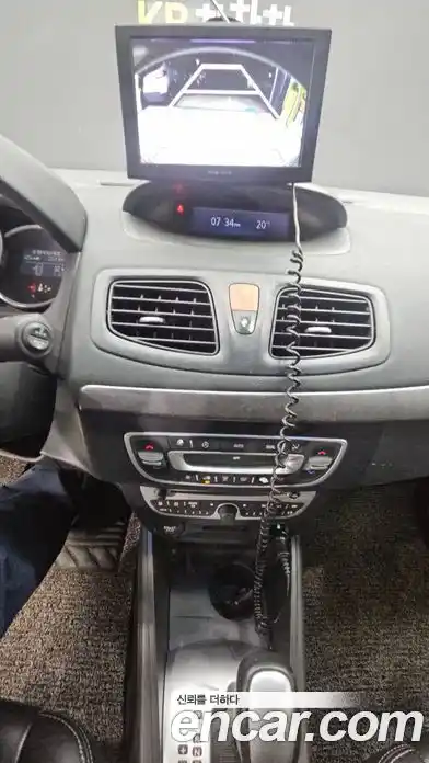 Renault SM3 2010 1.6 Автомат в Москве № 227480, миниатюра 12