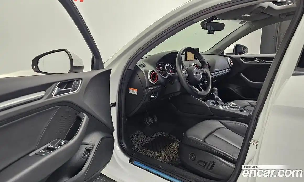 Audi A3 2018 2.0 Автомат в Москве № 230148, фото 7