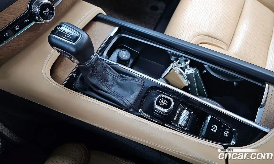 Volvo XC90 2020 2.0 Автомат в Москве № 230532, фото 9