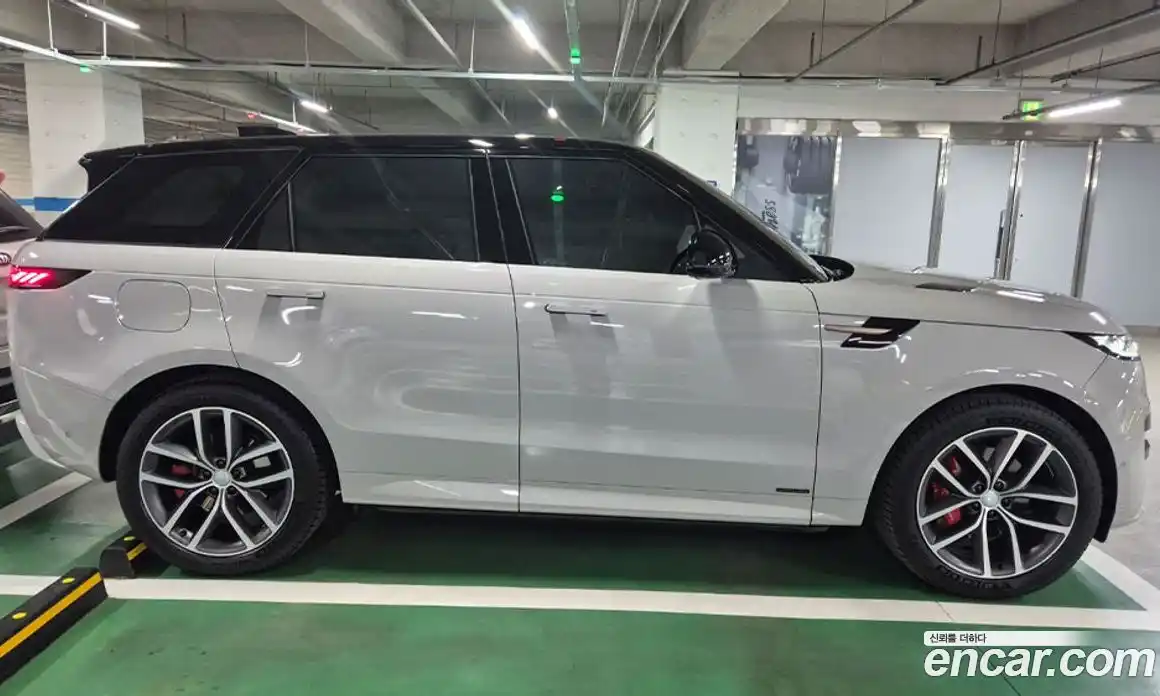 Land Rover Range-Rover Sport 2025 3.0 Автомат в Москве № 231319, фото 5