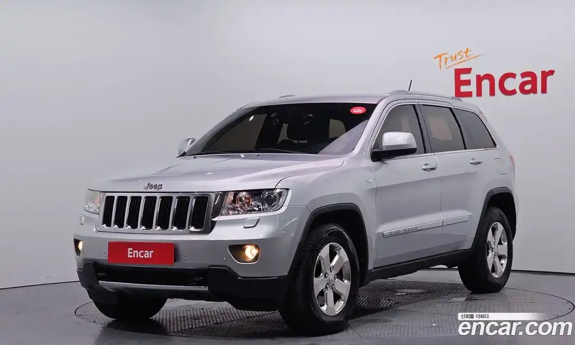 Jeep Cherokee 2011 3.6 Автомат в Москве № 232282, фото 13