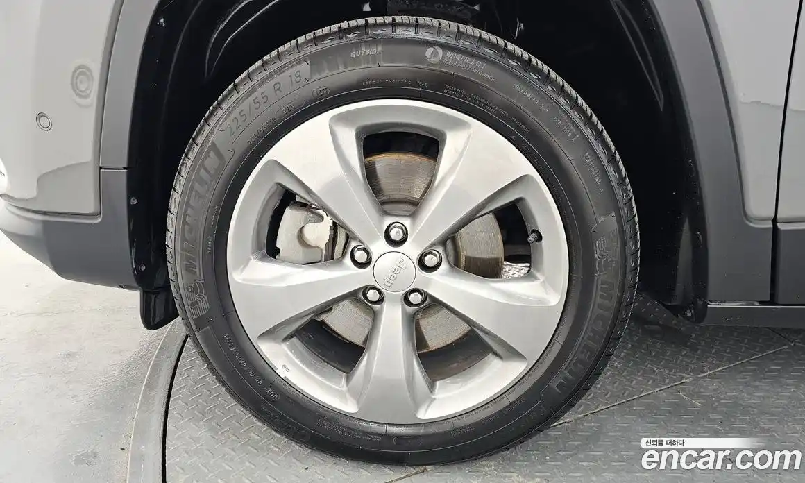 Jeep Cherokee 2021 2.4 Автомат в Москве № 232522, фото 5