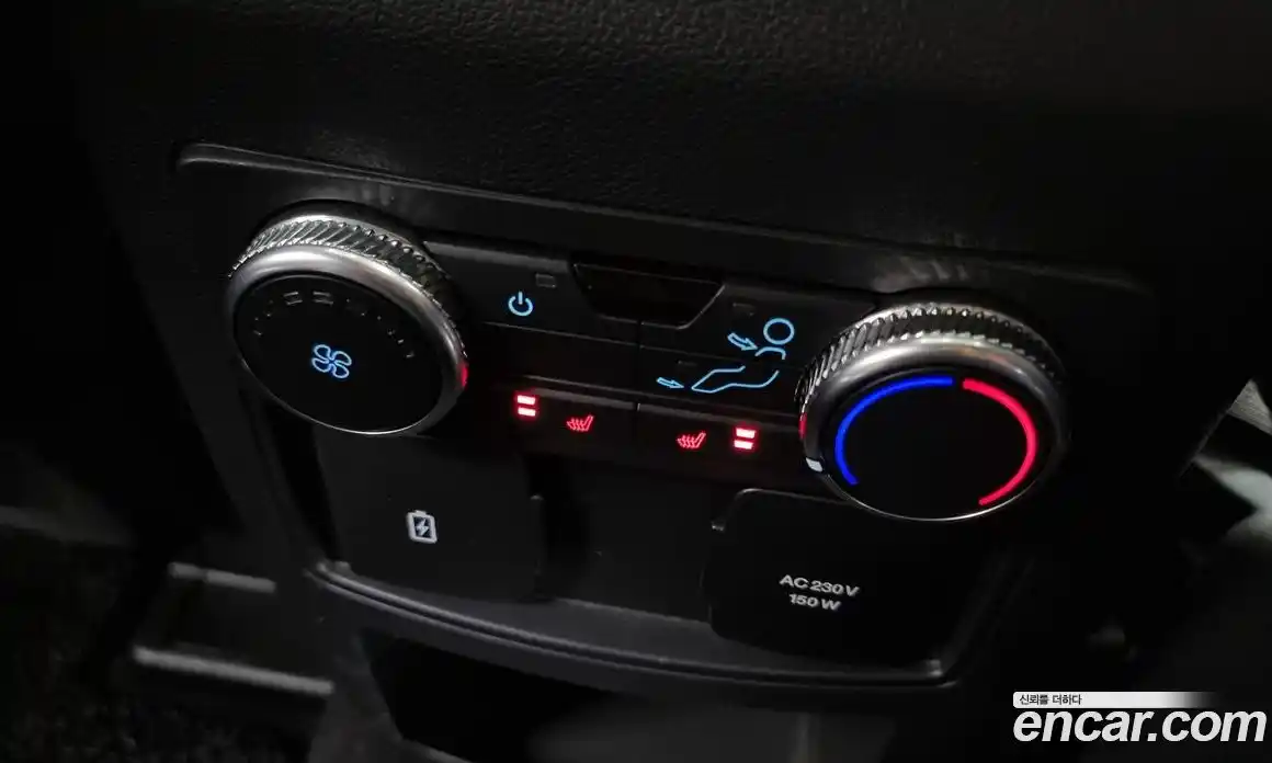 Ford Explorer 2020 2.3 Автомат в Москве № 255652, фото 19