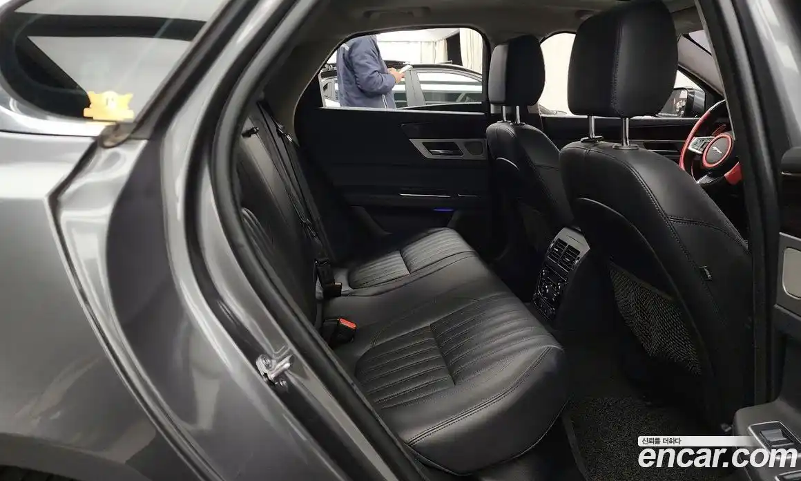 Jaguar XF 2019 2.0 Автомат в Москве № 256051, фото 11