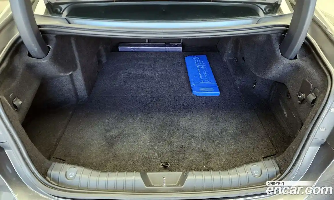 Jaguar XF 2019 2.0 Автомат в Москве № 256051, фото 19