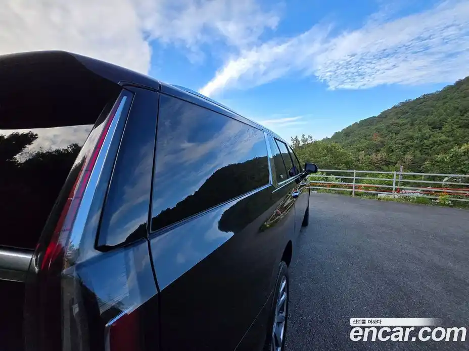 Cadillac Escalade 2023 6.2 Автомат в Москве № 256510, фото 5