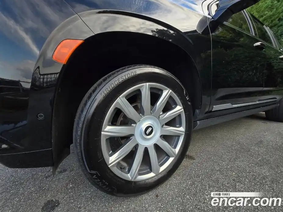 Cadillac Escalade 2023 6.2 Автомат в Москве № 256510, фото 9