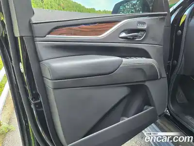 Cadillac Escalade 2023 6.2 Автомат в Москве № 256510, миниатюра 10