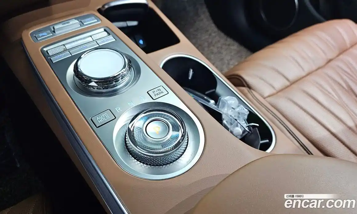 Genesis GV70 2022 2.2 Автомат в Москве № 25999, фото 13