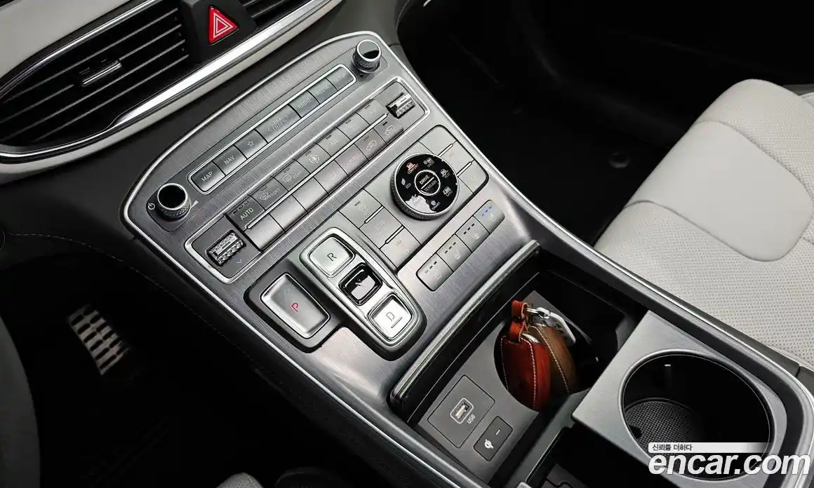 Hyundai Santa Fe 2021 2.5 Автомат в Москве № 266473, фото 3