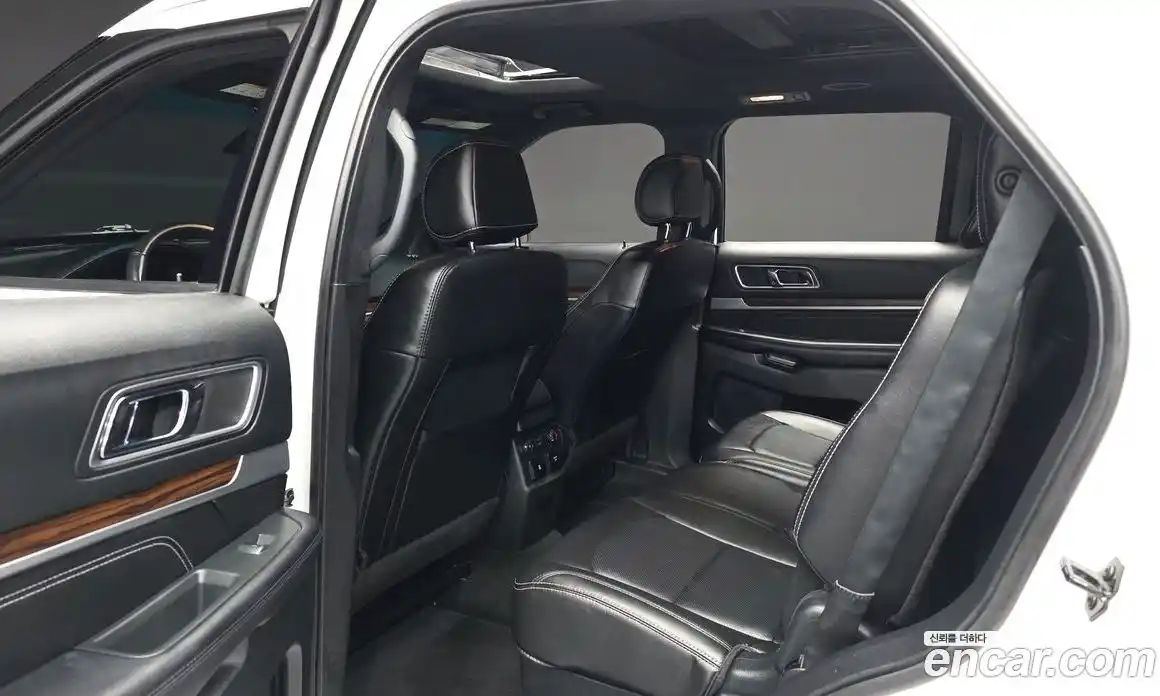 Ford Explorer 2017 2.3 Автомат в Москве № 267258, фото 19