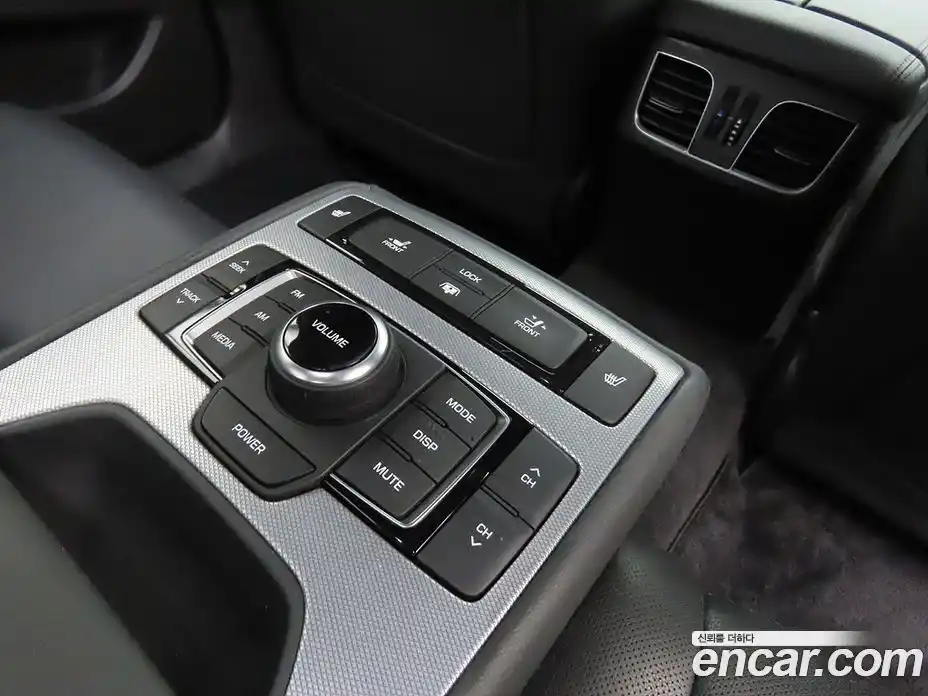 Genesis G80 2018 2.2 Автомат в Москве № 26820, фото 16