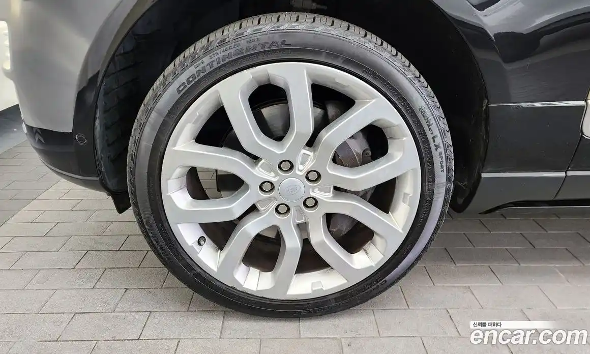 Land Rover Range-Rover 2016 4.4 Автомат в Москве № 271507, фото 12