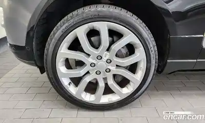 Land Rover Range-Rover 2016 4.4 Автомат в Москве № 271507, миниатюра 12