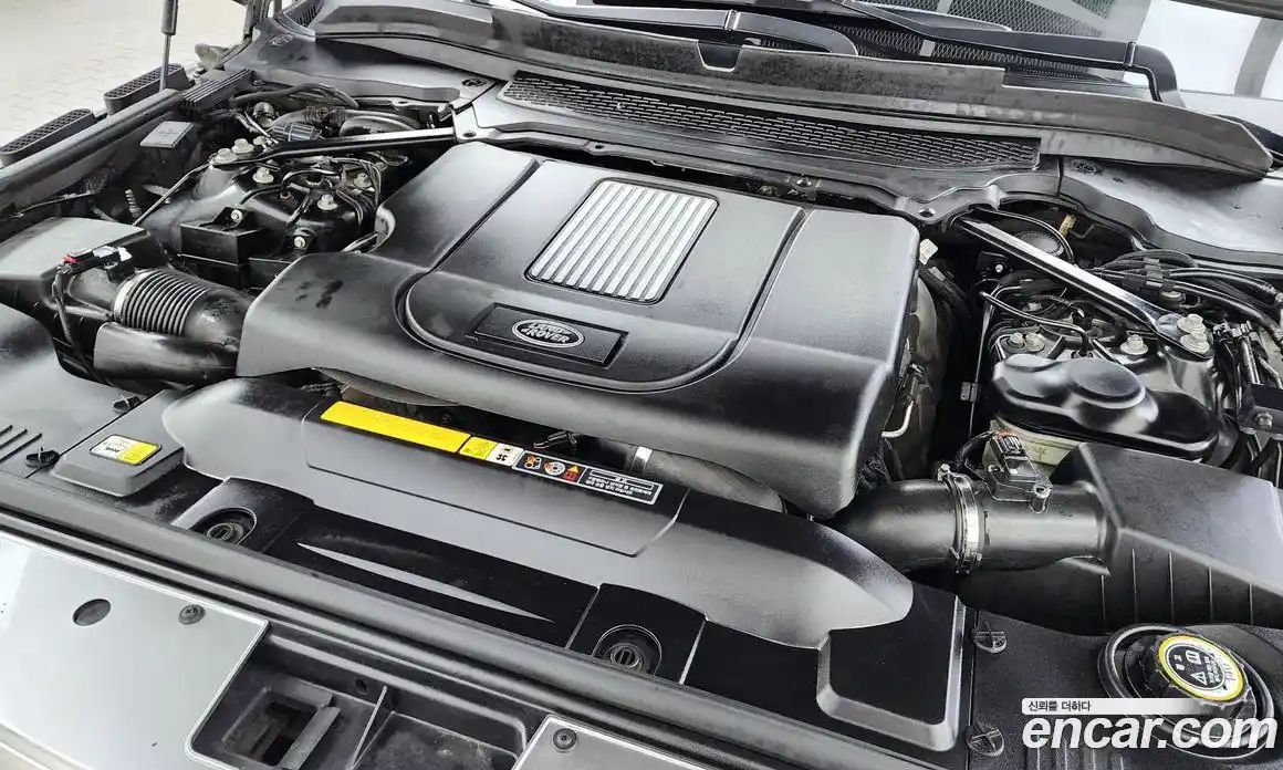 Land Rover Range-Rover 2016 4.4 Автомат в Москве № 271507, фото 18