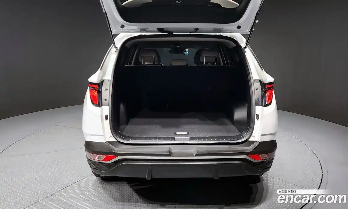 Hyundai Tucson 2023 2.0 Автомат в Москве № 283617, фото 20