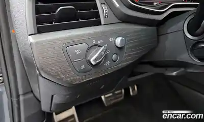 Audi A4 2019 2.0 Автомат в Москве № 293187, миниатюра 8