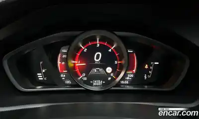 Volvo V40 2019 2.0 Автомат в Москве № 293747, миниатюра 8