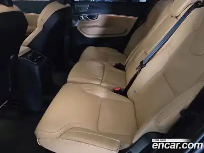 Volvo XC90 2024 2.0 Автомат в Москве № 293908, миниатюра 11