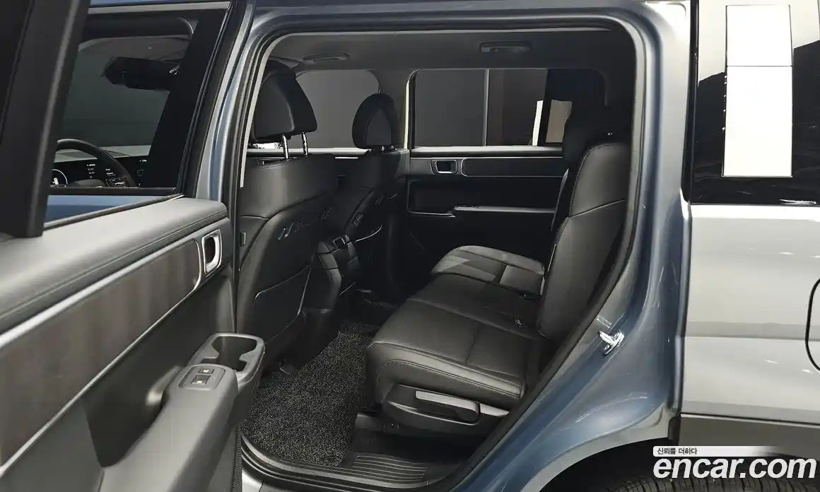 Hyundai Santa Fe 2025 1.6 Автомат в Москве № 300413, фото 3