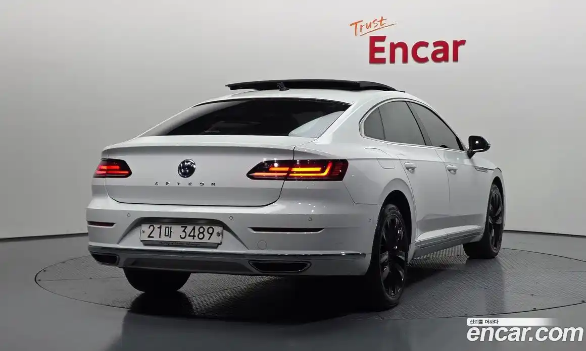 Volkswagen Arteon 2019 2.0 Автомат в Москве № 301284, фото 17
