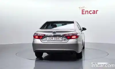 Toyota Camry, 2017