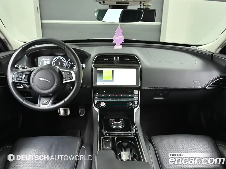 Jaguar XE 2019 2.0 Автомат в Москве № 305149, фото 7