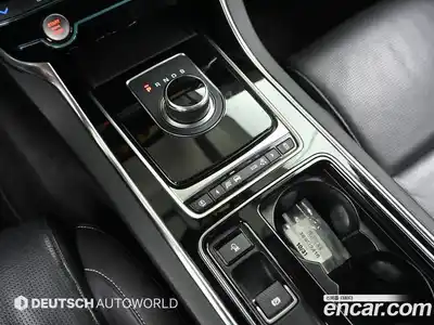 Jaguar XE 2019 2.0 Автомат в Москве № 305149, миниатюра 9