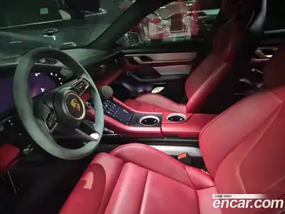 Porsche Taycan 2024 Автомат в Москве № 312781, миниатюра 4