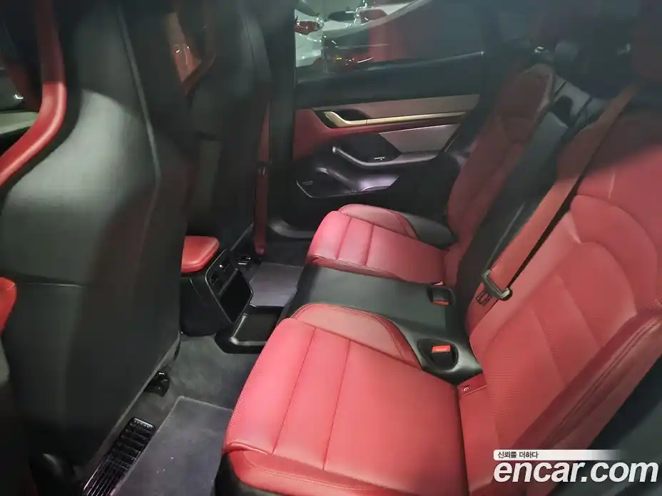 Porsche Taycan 2024 Автомат в Москве № 312781, фото 6