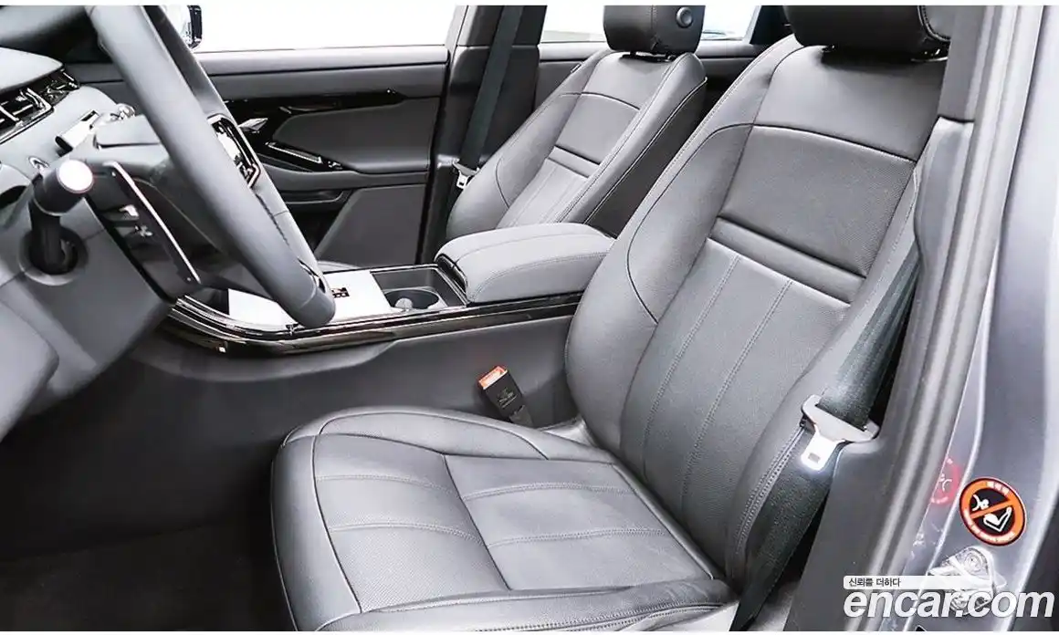 Land Rover Range-Rover Evoque 2024 2.0 Автомат в Москве № 316341, фото 11